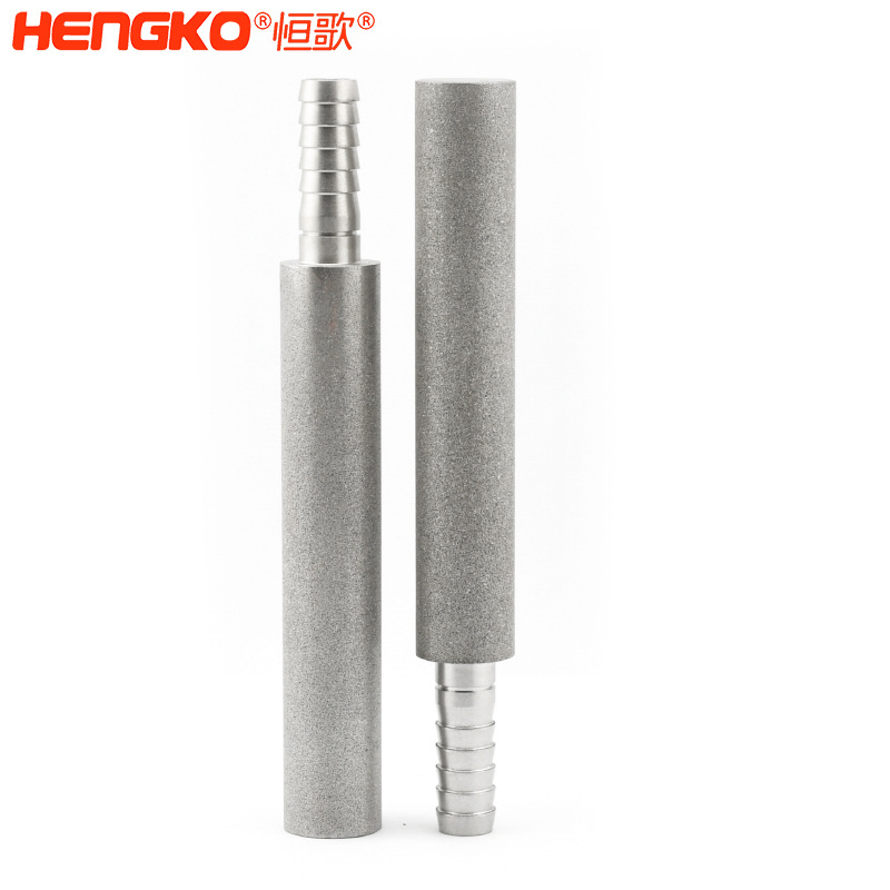 不銹鋼粉末燒結(jié)曝氣頭擴(kuò)散器孔隙率高流通速度快，用于臭氧發(fā)生器